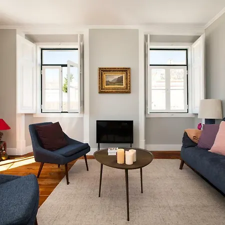 Central 2 Bedroom With Urban Vibe * Lisboa