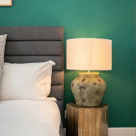 Central 2 Bedroom With Urban Vibe Lisboa