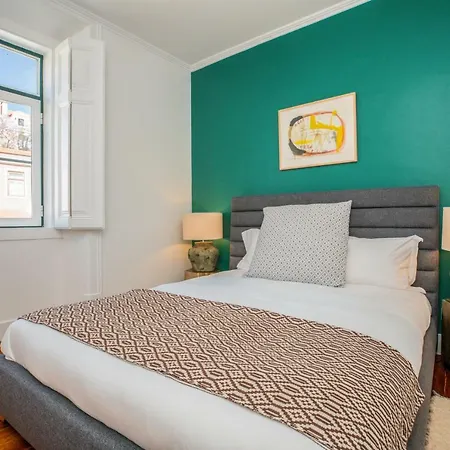 Central 2 Bedroom With Urban Vibe